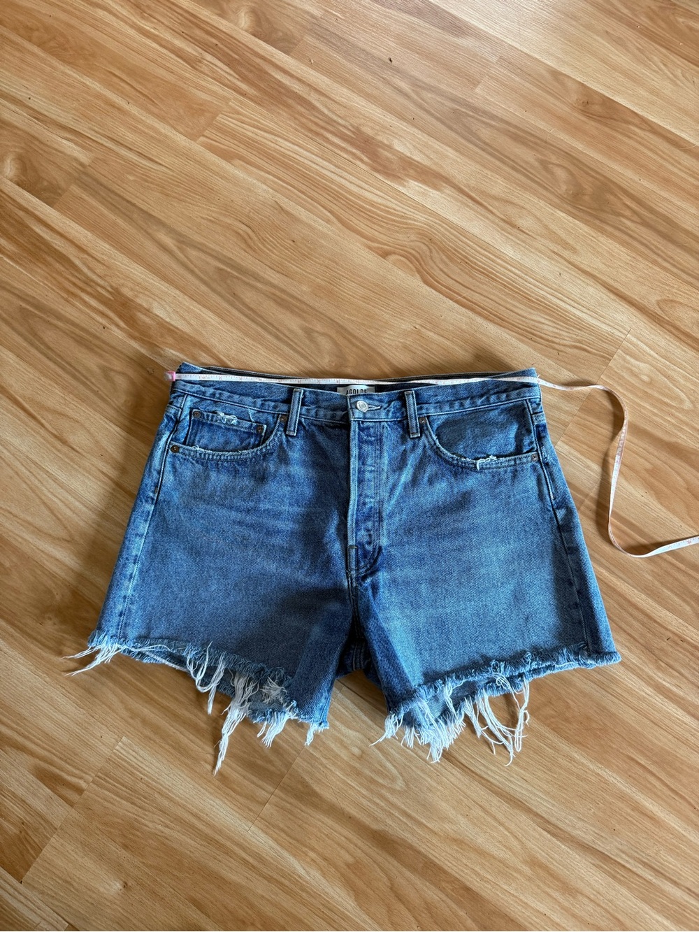 Super Cute Agolde Parker Long Jean Shorts - Sz 31